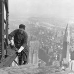 1930 - Empire State Building, Structural worker, Photo by Lewis Hine.